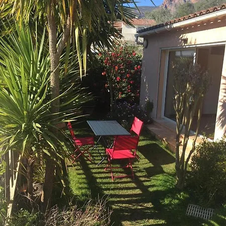 Lejlighed Avec Piscine . Afa