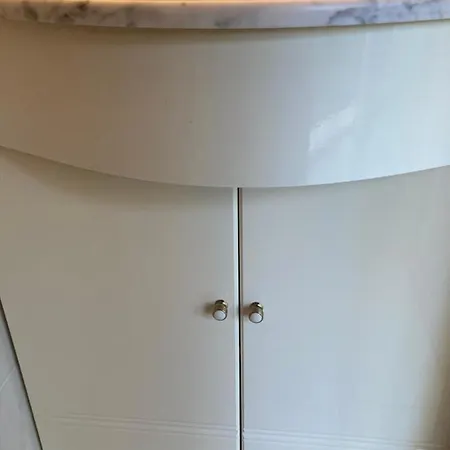 Avec Piscine . Apartament *