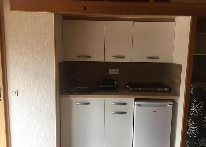 Avec Piscine . * Afa